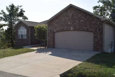 Main picture of 16218 Heartland Ln