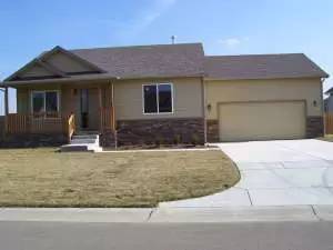 Main picture of 13908 E Hawthorne St