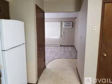 Main picture of 401 W Short St