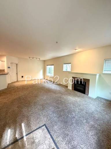 Main picture of 2178 Palisade Blvd