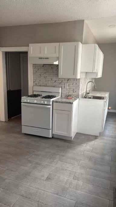 Main picture of 101 Plymouth St