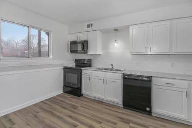 Main picture of Lofts at 820 on Monroe