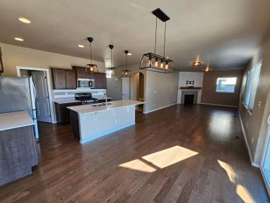 Main picture of 8950 Pacific Crest Dr