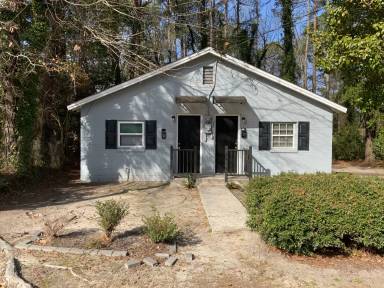 Main picture of 3905 Water St