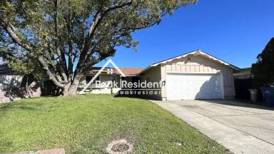 Main picture of 2303 Kenworthy Way