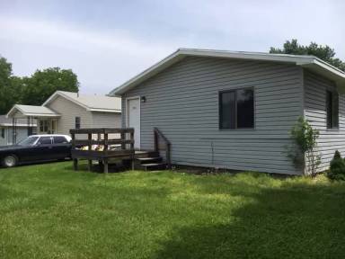 Main picture of 923 S Sycamore St