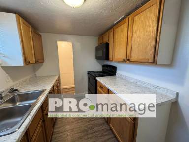 Main picture of 690 I St