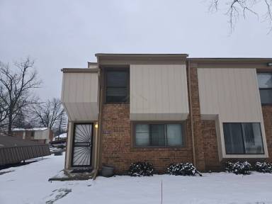 Main picture of 23568 Lahser Rd