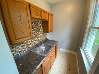 Main picture of 69 Henry St