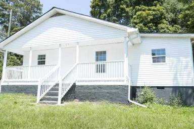 Main picture of 196 Rogers Rd