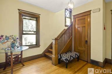 Main picture of 76 Crawford St