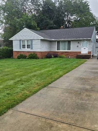 Main picture of 15 Willard Ave