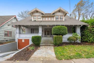 Main picture of 646 SE 60th Ave