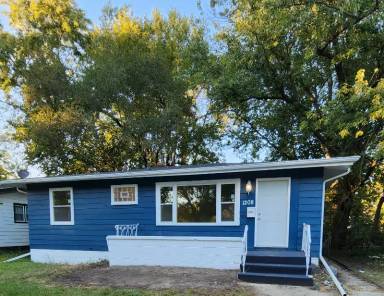 Main picture of 1208 E 36th Ave