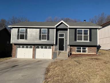 Main picture of 4706 N Winchester Ave