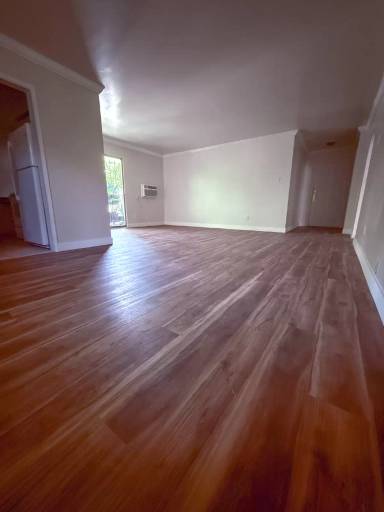 Main picture of 625 N Flores St