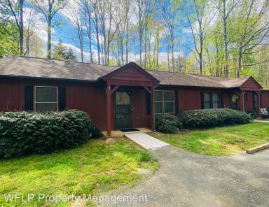 Main picture of 142 Longwood Pl