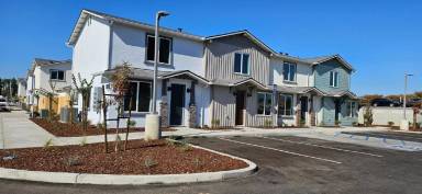 Main picture of 410 S Summit St