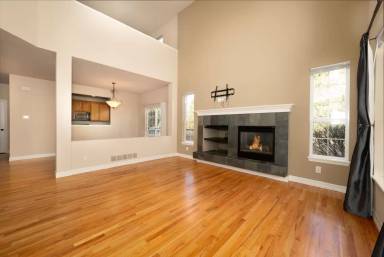 Main picture of 8837 Edinburgh Cir