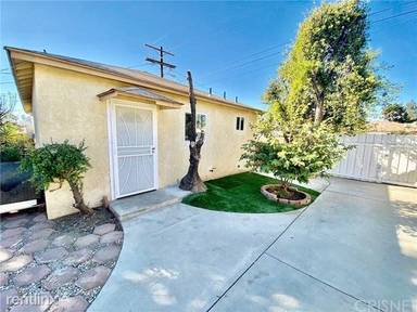 Main picture of 14627 Brand Blvd