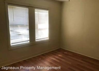 Main picture of 1511 Iowa St