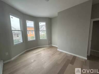 Main picture of 639 36th St