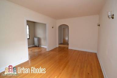 Main picture of 2108 W Ainslie St