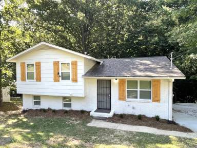 Main picture of 1821 5th Way NW
