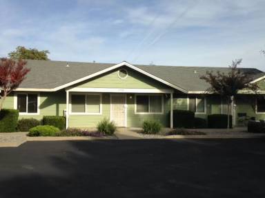 Main picture of 1756 Eugenia Ave