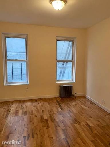Main picture of 362 W 36th St