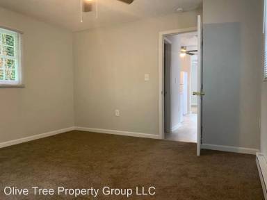 Main picture of 19 W Hart St