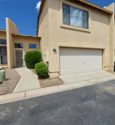 Main picture of 1360 Leon Way