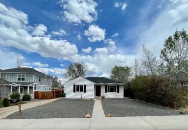 Main picture of 5230 Perry St