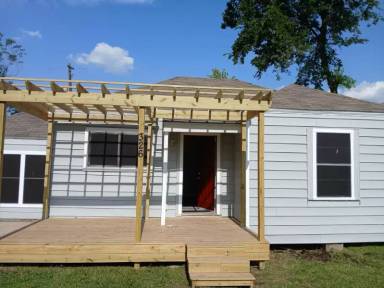 Main picture of 326 Clinton Park St