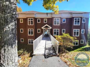 Main picture of 675 Whispering Hills Rd