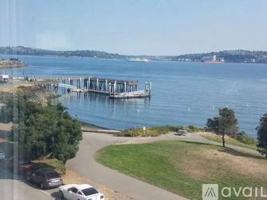 Main picture of 1715 Harbor Ave SW