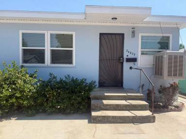 Main picture of 34929 Beech Ave