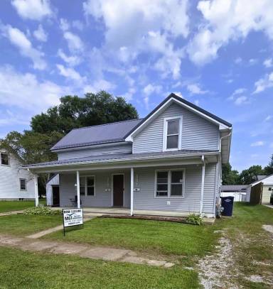 Main picture of 104 Sycamore St