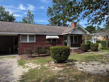 Main picture of 1529 Beckham St