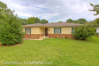Main picture of 1333 W Meadowbrook Cir