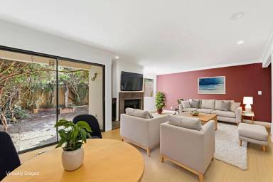 Main picture of 2071 Holly Branch Ct