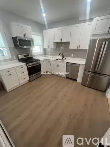 Main picture of 13 Alston St