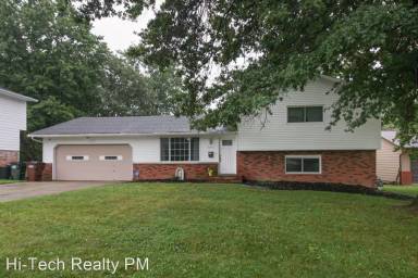 Main picture of 8201 Royalview Dr
