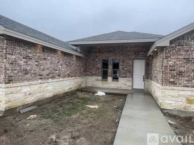 Main picture of 404 Imelda Dr