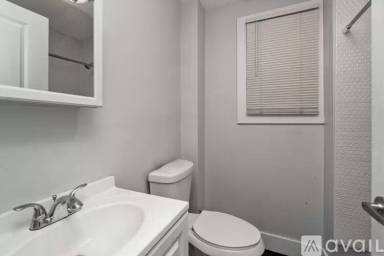 Main picture of 467 Fairview Ave