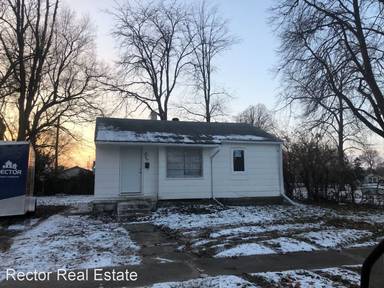 Main picture of 915 N Gregory St