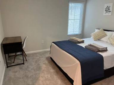 Main picture of 2914 Rambler Ivy Loop