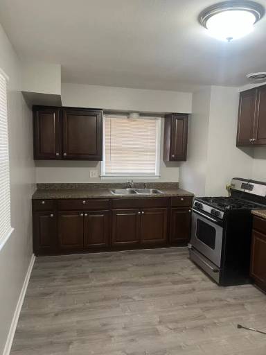 Main picture of 7759 W Thurston Cir