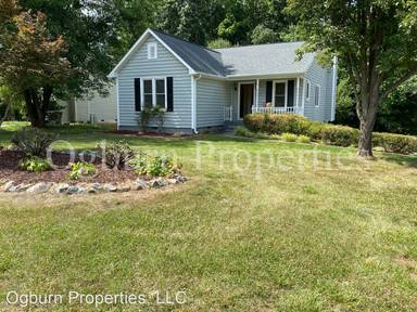 Main picture of 2135 Dave St