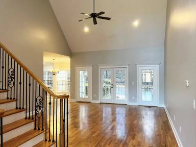 Main picture of 555 Flat Shoals Rd
